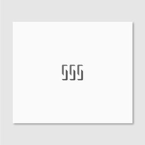 Quiet Design (QuietDesign)さんの新会社「株式会社SSS（スリーエフ）」のロゴ作成｜美容医療・黒・洗練・強さがテーマへの提案