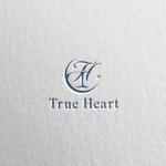 TAK_design (TAK_1221)さんの『ナイトワーク』に関わるサービスや商品に特化した複数事業を展開する会社のロゴ(株)TrueHeartへの提案