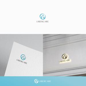 yumi (yumi111111)さんの株式会社「リベルケア」「LIBER CARE」のロゴへの提案