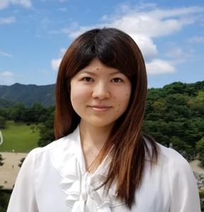 黒木まりな