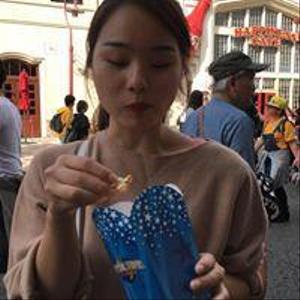 久世 凪紗