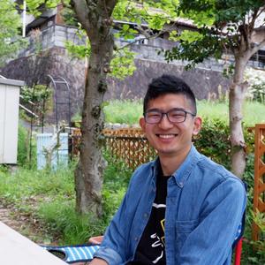 満岡純弥
