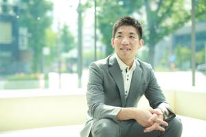 岡崎　涼介