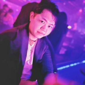 小林雄磨