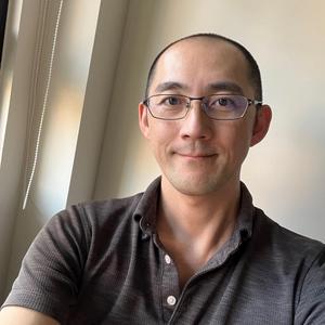 志岐 謙介