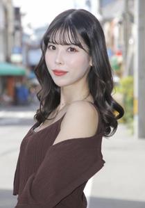 亀山春奈
