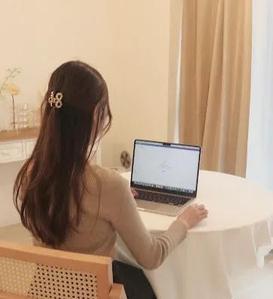 出井 奈菜