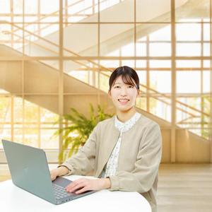 下村 麻理