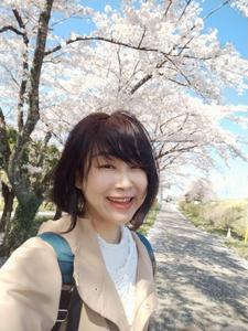 高倉 麻衣子