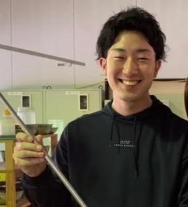 鷲津悠介