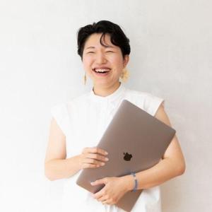 担当者名