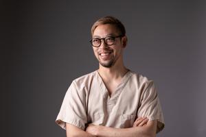 平野 直人
