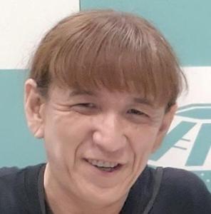 砥上謙治