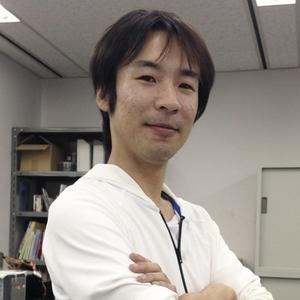 中山亮