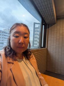 安東 香織