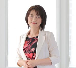 担当者名
