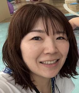 松井彩
