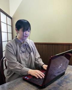 松井 華奈