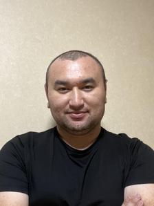 担当者名