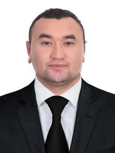 担当者名