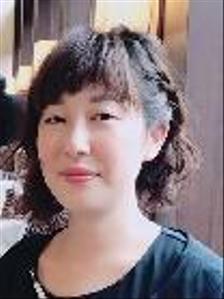 内田　佳恵