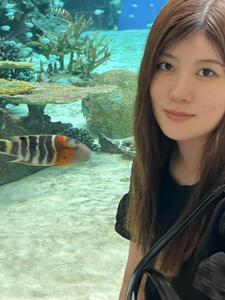 井内　麻衣