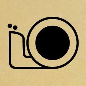 陽傘の下